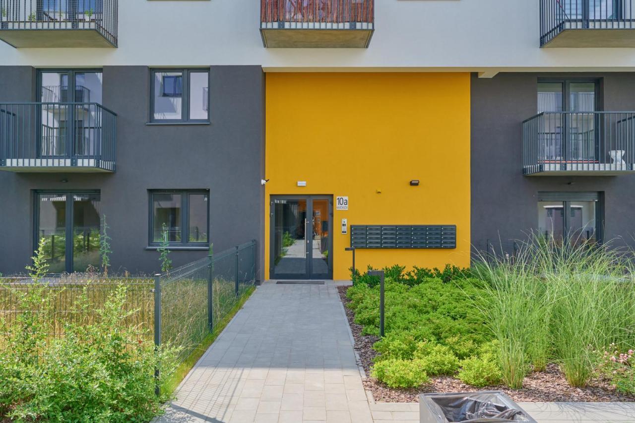 Exclusive Apartment With Balcony & Parking Wroclaw By Renters Prestige Bagian luar foto